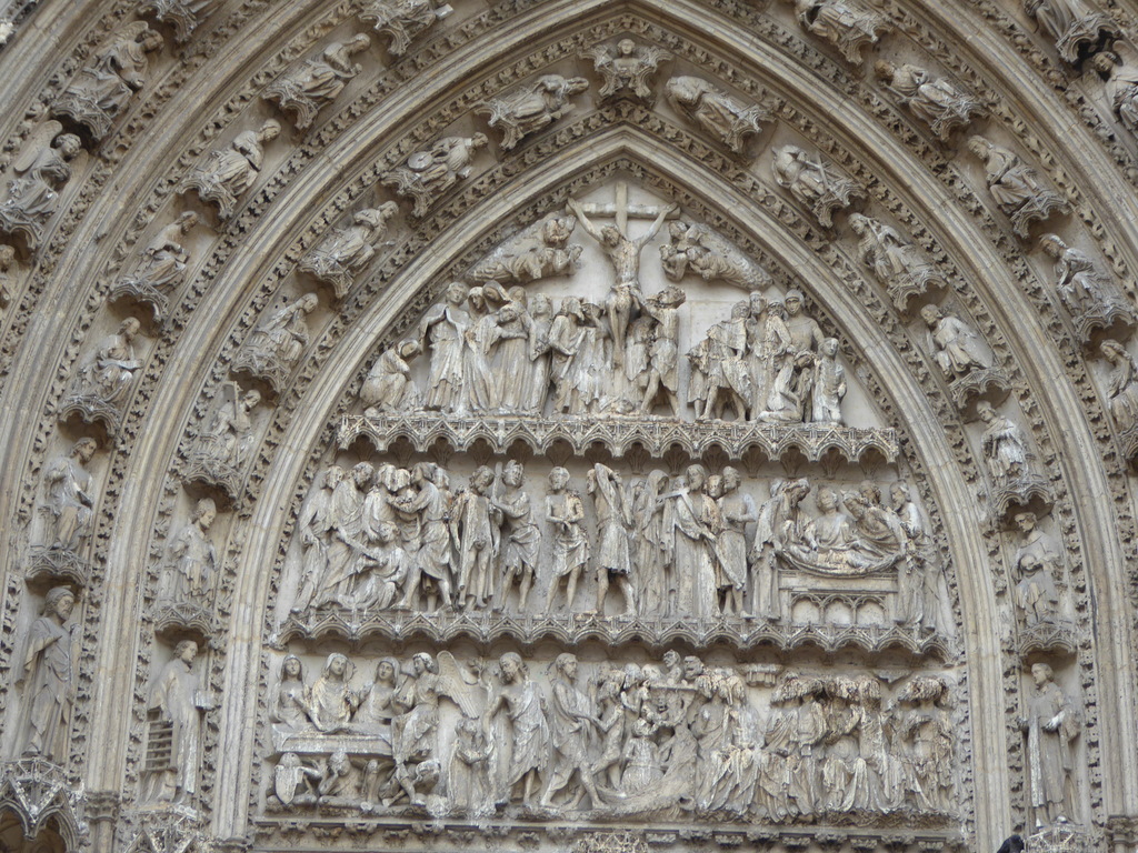 Figuren an Portal Kathedrale Rouen